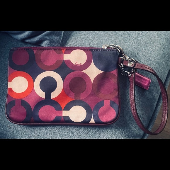 Vintage Coach Pop Art Wristlet - Picture 2 of 4